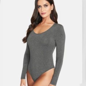 Aritzia Wilfred Free Long Sleeve Bodysuit